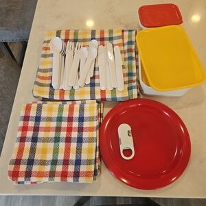 Vintage 80s Crate & Barrel Bodum C Jorgensen white plastic picnic SET For 4